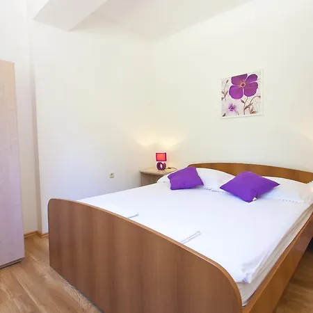 Apartments Kumpar Makarska Room photo