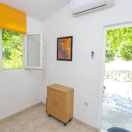 Apartments Kumpar Makarska Room photo