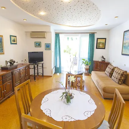 Apartments Kumpar Makarska Room photo